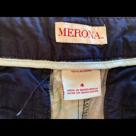 Bundle of 3 pairs of women’s size 4 shorts - Picture 3 of 9